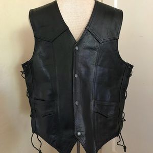 Men’s Black Leather Vest sz L